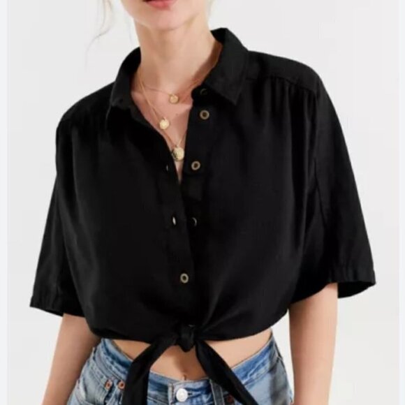 Urban Outfitters | BDG Linen Jena Tie-Front Blouse Button Crop Top Black Size XS - Picture 2 of 12